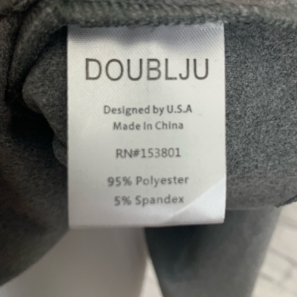 NWT Cozy Sweatshirt Polka Dot Cowl Neck Pockets - Picture 8 of 8